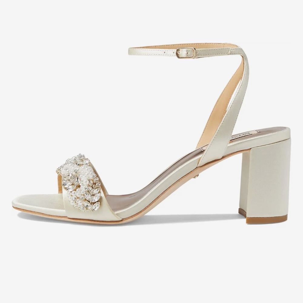 badgley mischka Clara heel